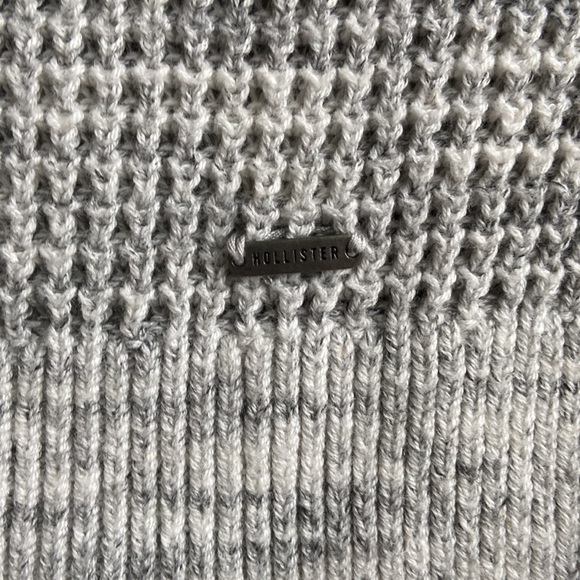 Hollister XS sweater - Picture 2 of 4